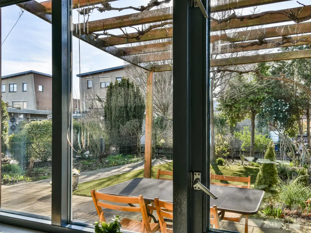 Burgemeester Elsenpark 8, NAALDWIJK