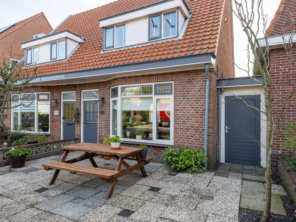 's-Gravenzandseweg 141, NAALDWIJK