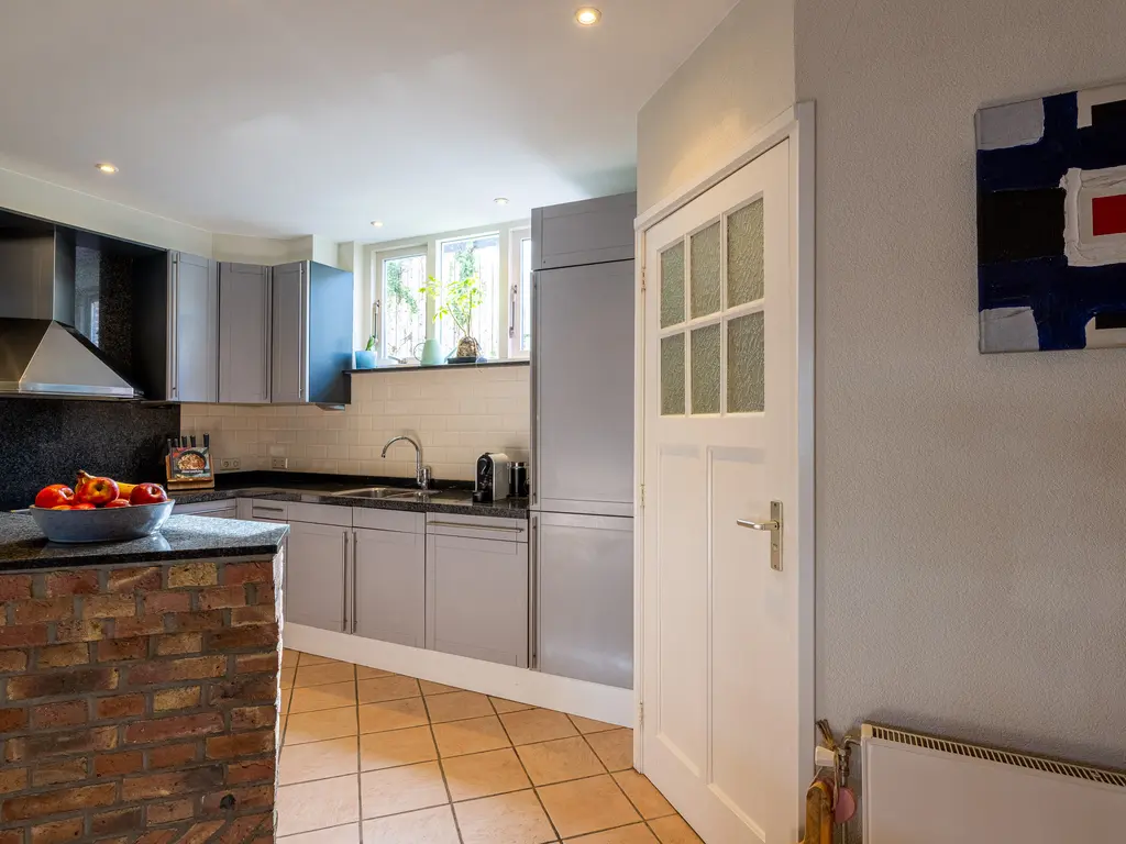 's-Gravenzandseweg 141, NAALDWIJK