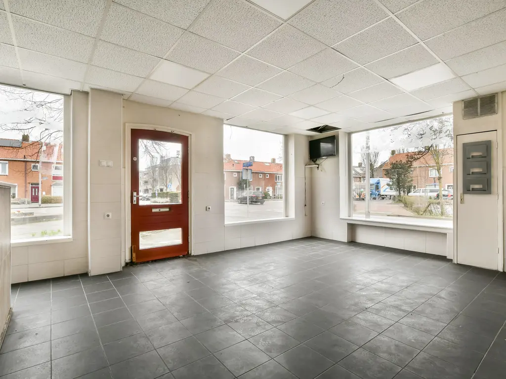 Larixlaan 2, Monster