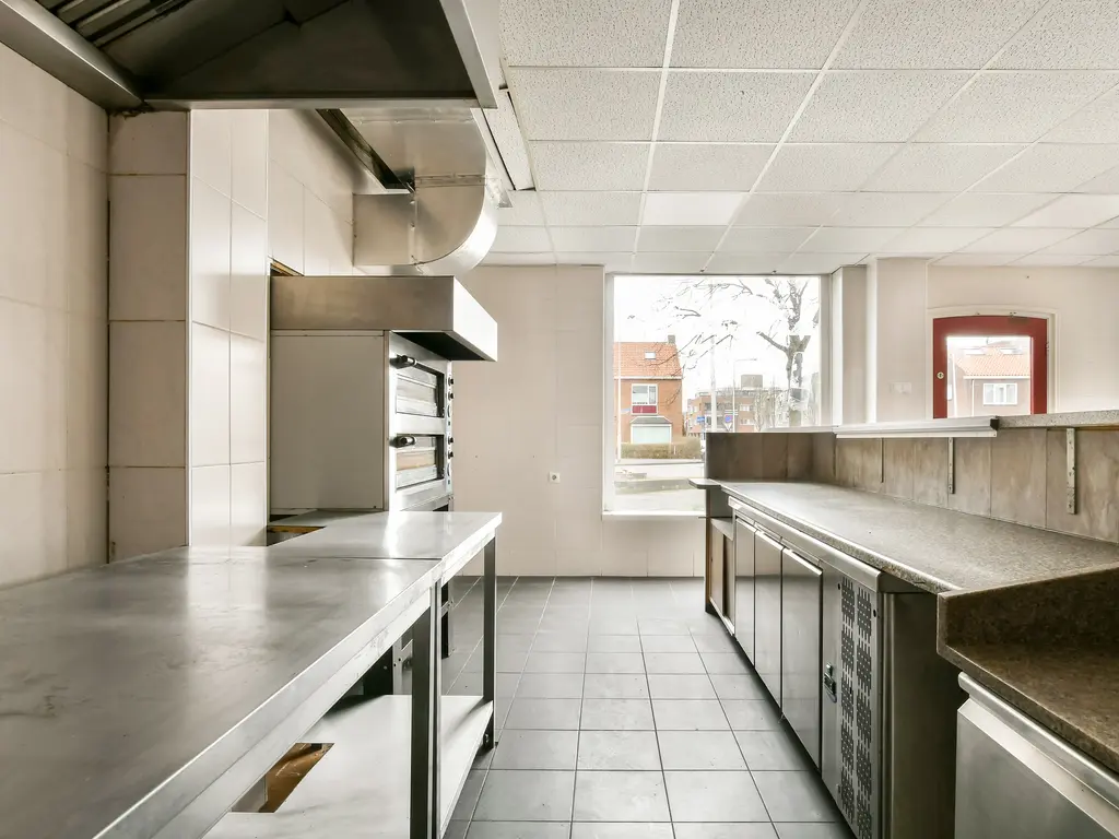 Larixlaan 2, Monster