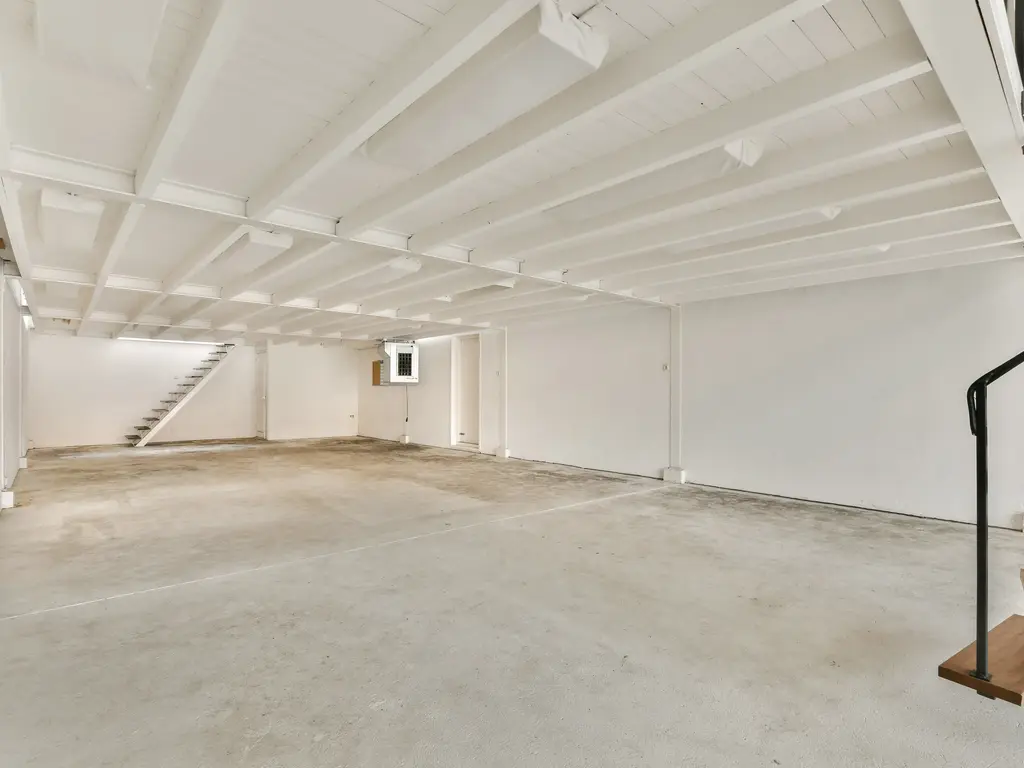 Larixlaan 2, Monster