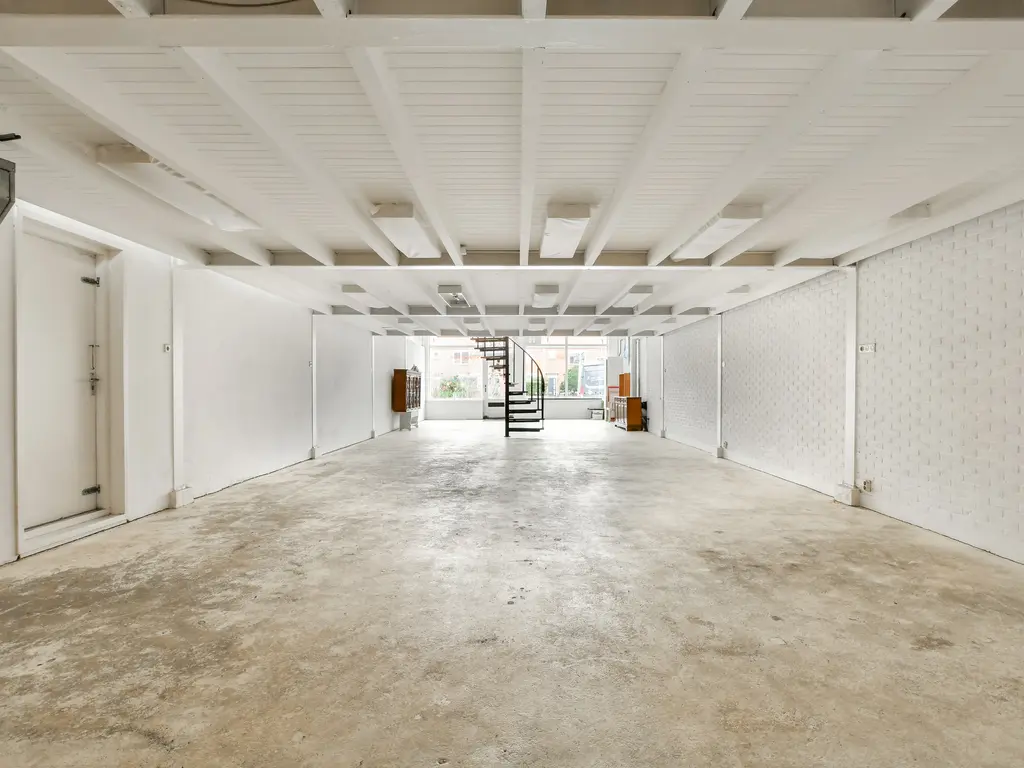 Larixlaan 2, Monster