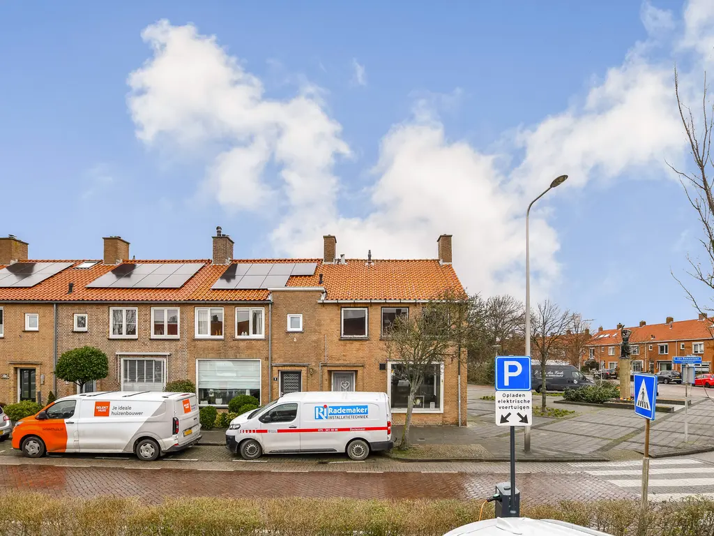 Larixlaan 2, Monster