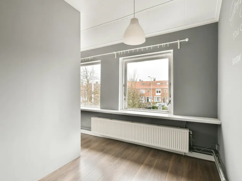 Larixlaan 2, Monster