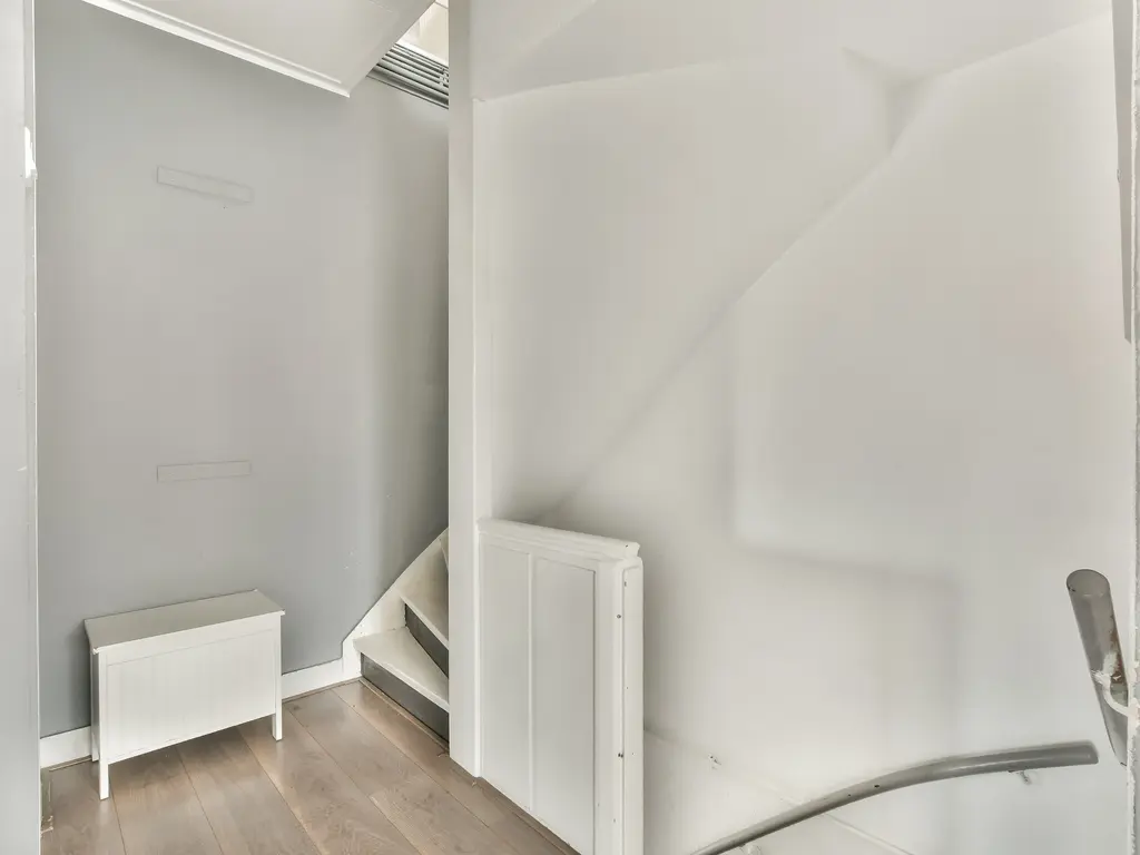 Larixlaan 2, Monster