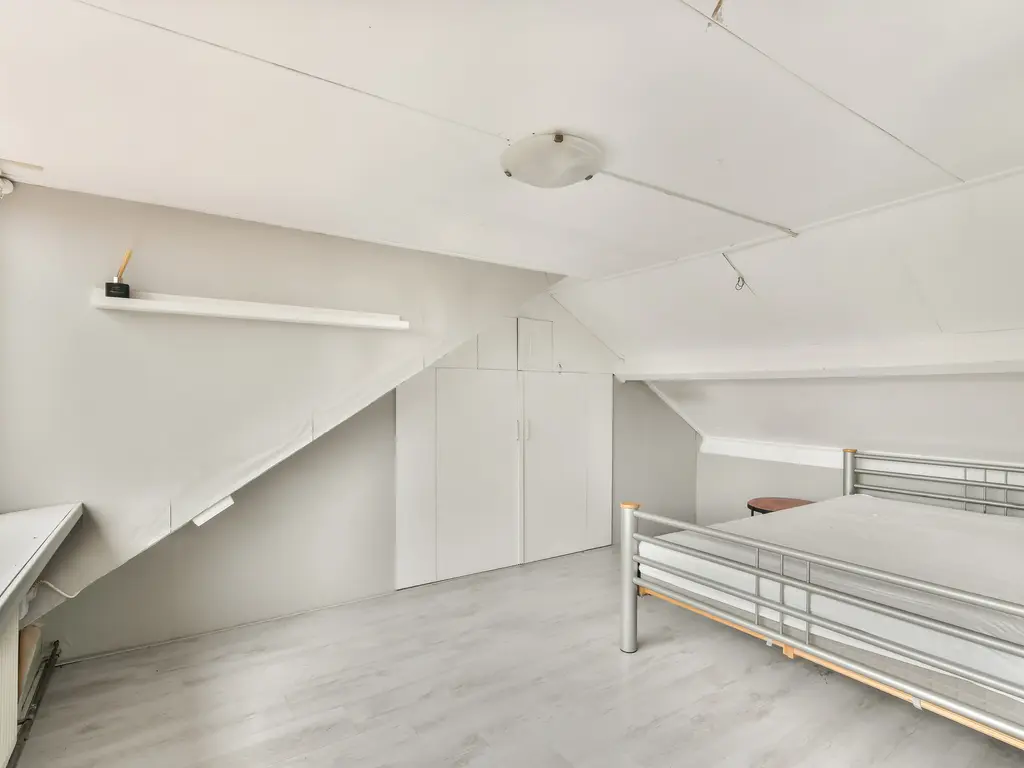 Larixlaan 2, Monster