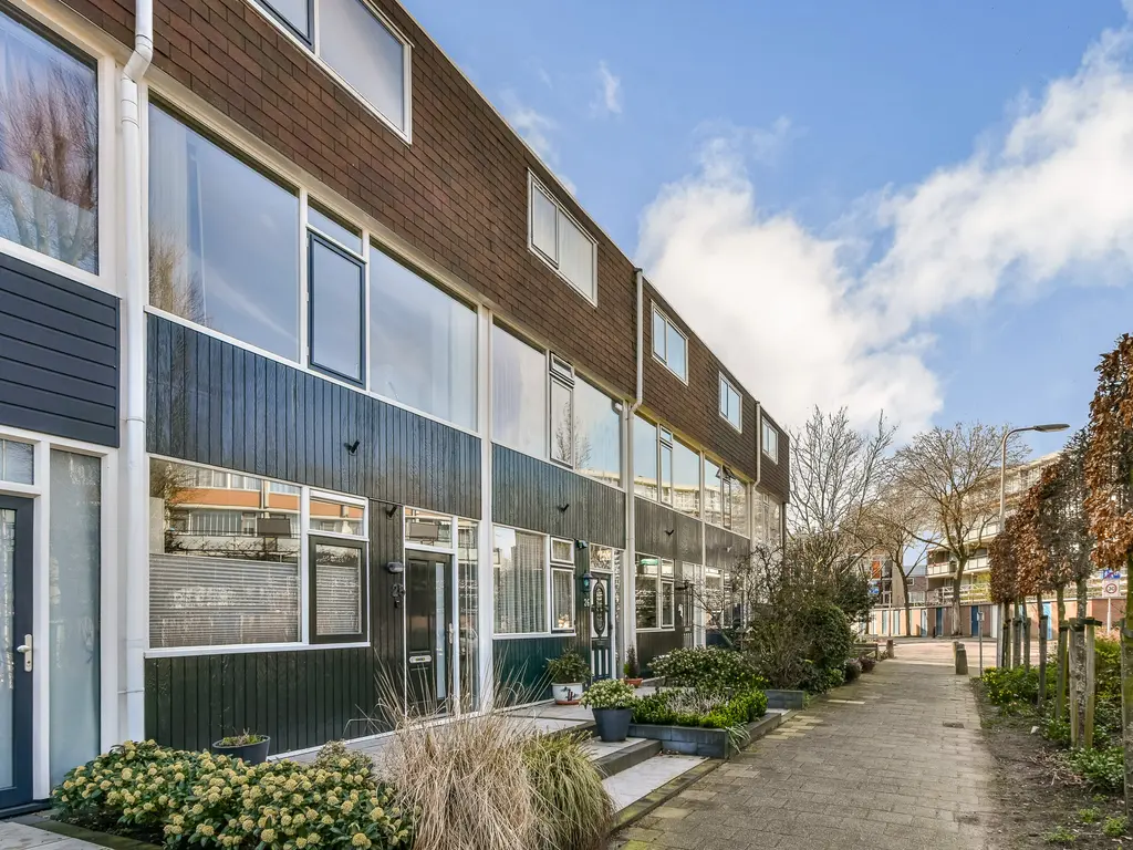 Meidoorn 25, NAALDWIJK