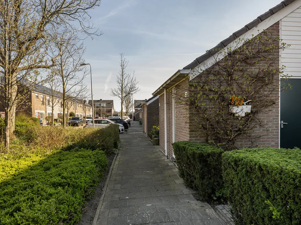 Leeuwerik 113, KWINTSHEUL