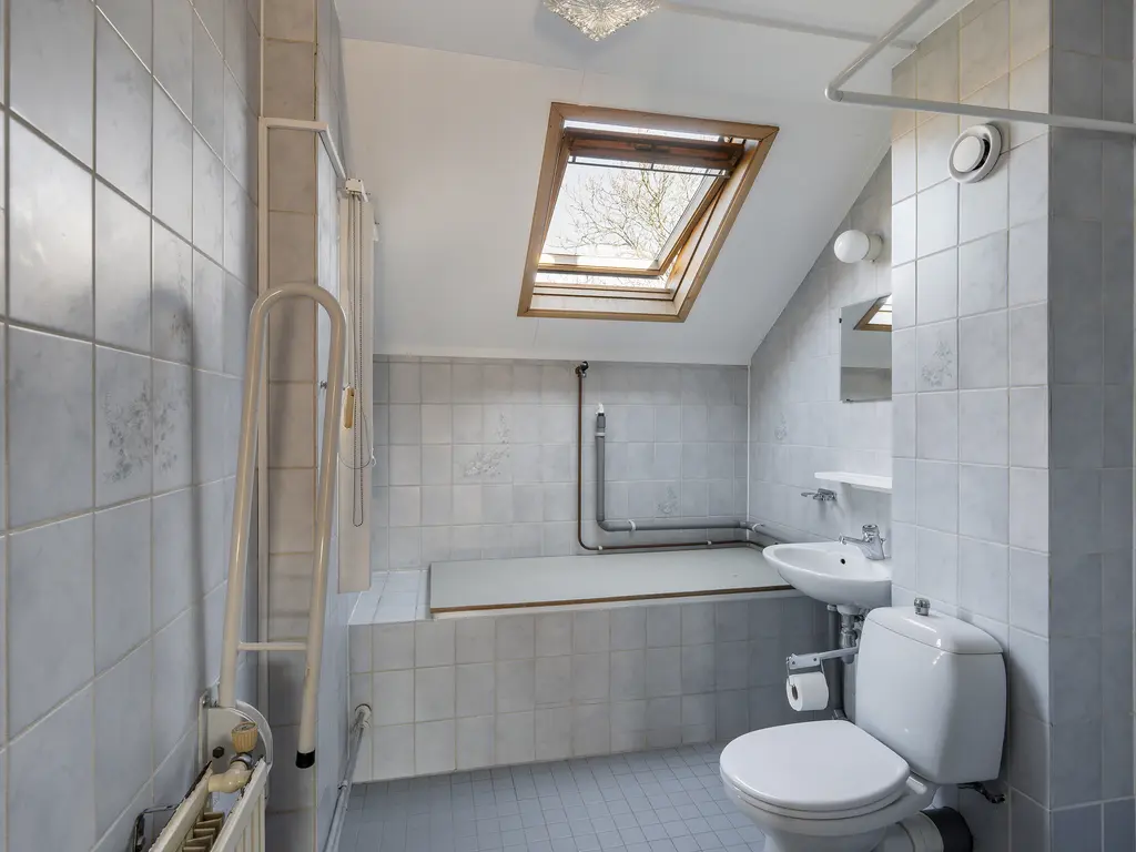 Leeuwerik 113, KWINTSHEUL