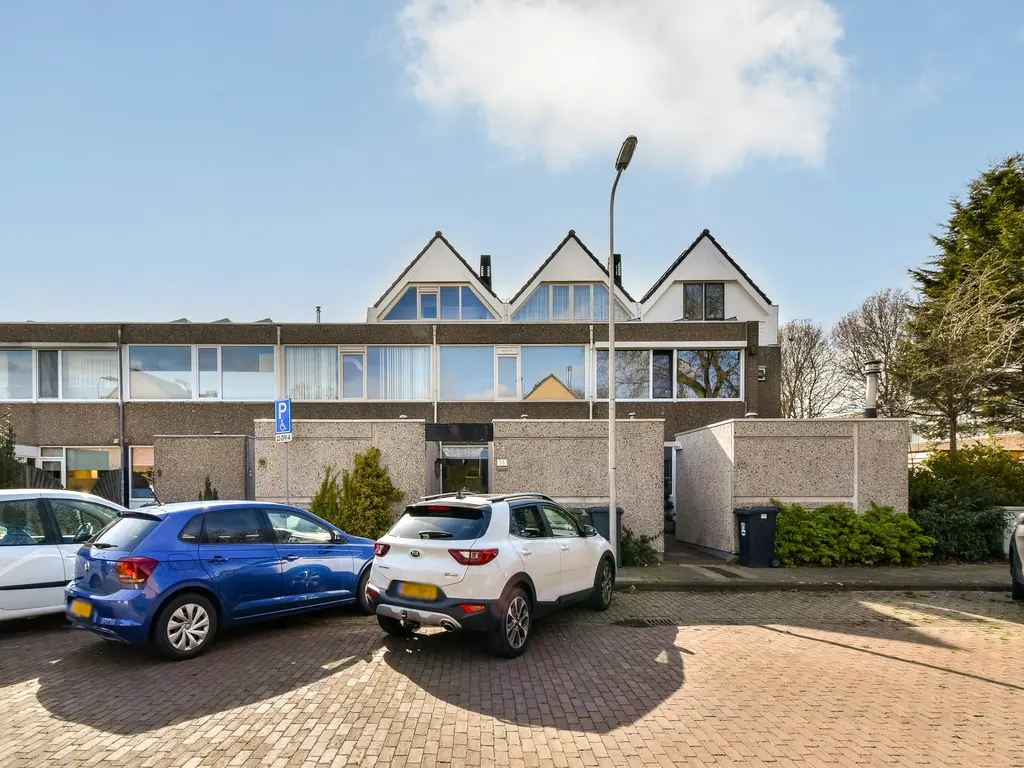 Strauss 11, NAALDWIJK