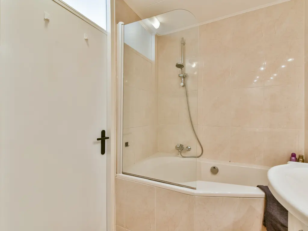 Strauss 11, NAALDWIJK