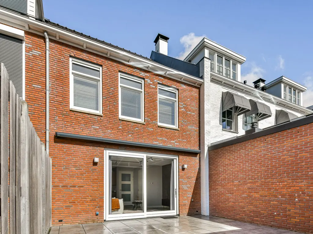 Koningstraat 6, NAALDWIJK