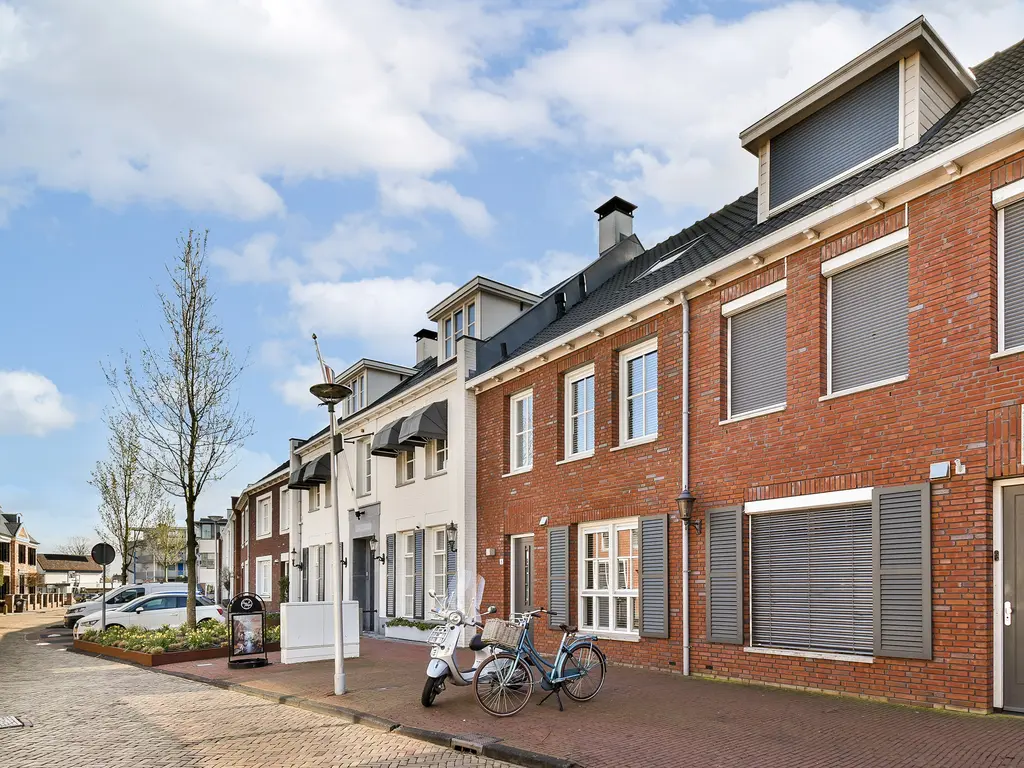 Koningstraat 6, NAALDWIJK