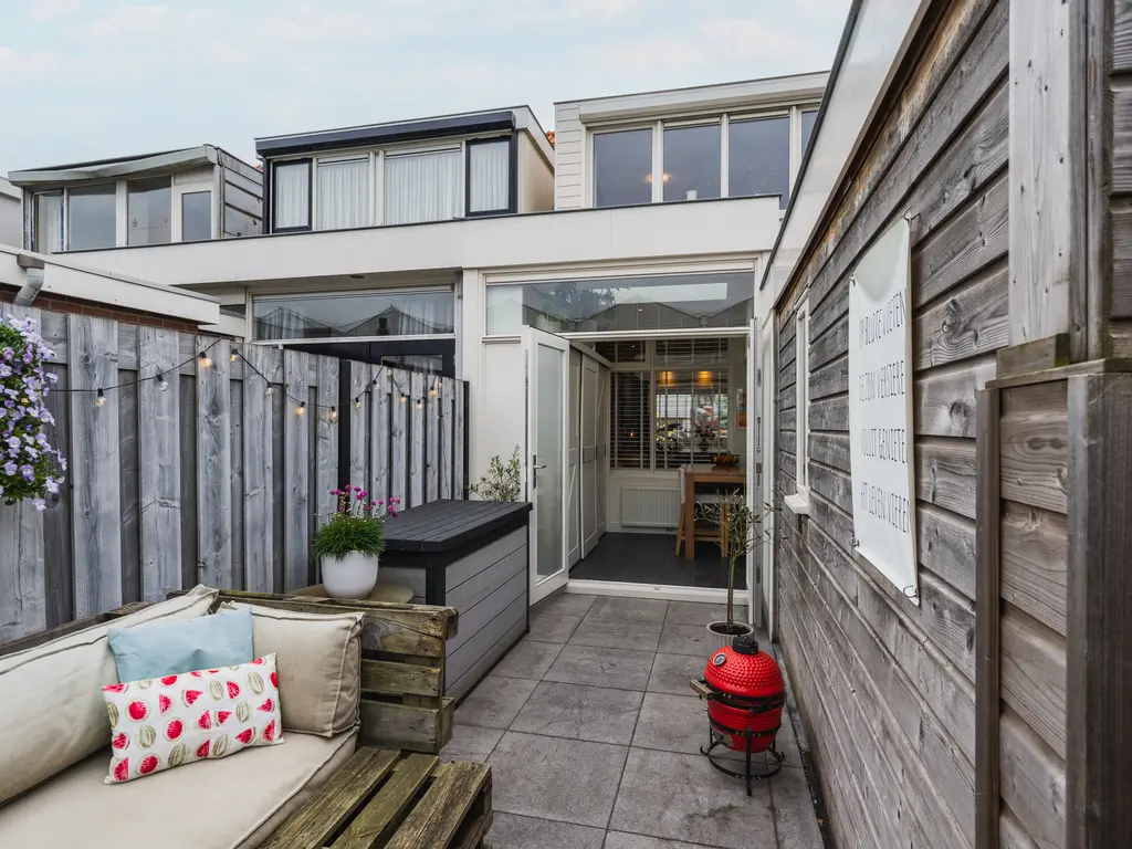 Woutersweg 35, 'S-GRAVENZANDE