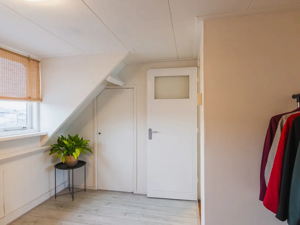 Woutersweg 35, 'S-GRAVENZANDE