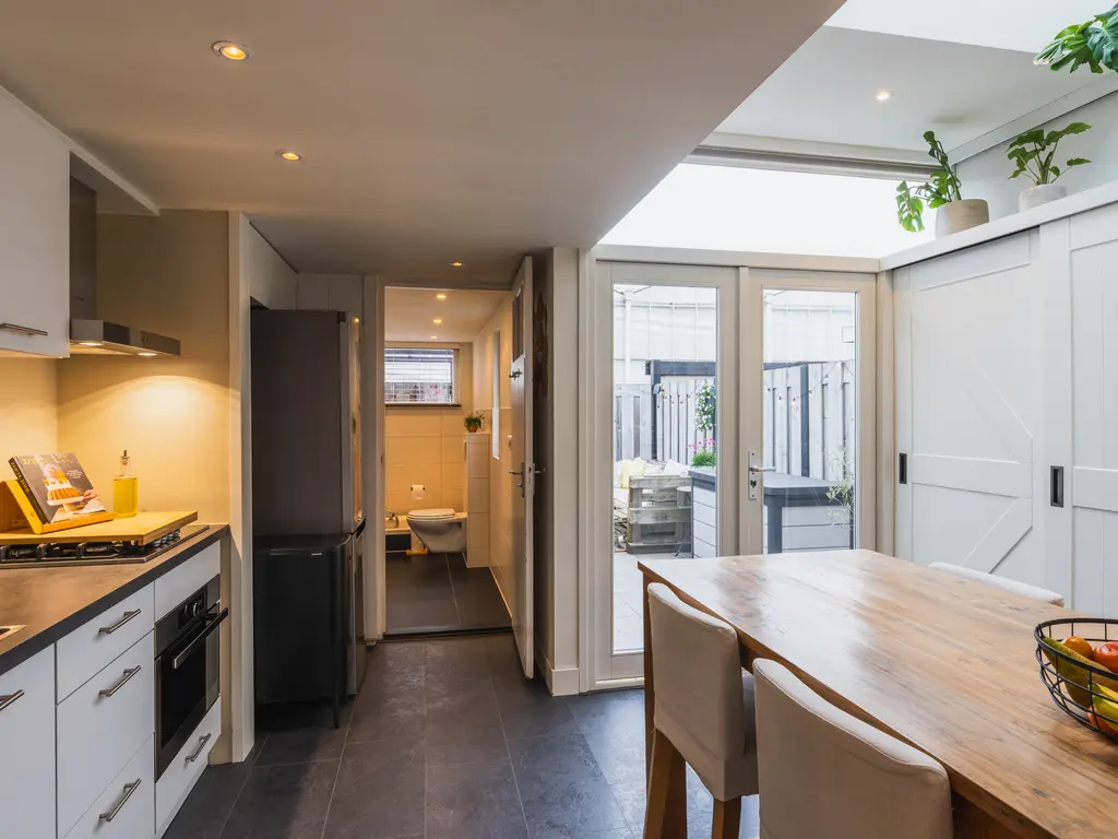 Woutersweg 35, 'S-GRAVENZANDE