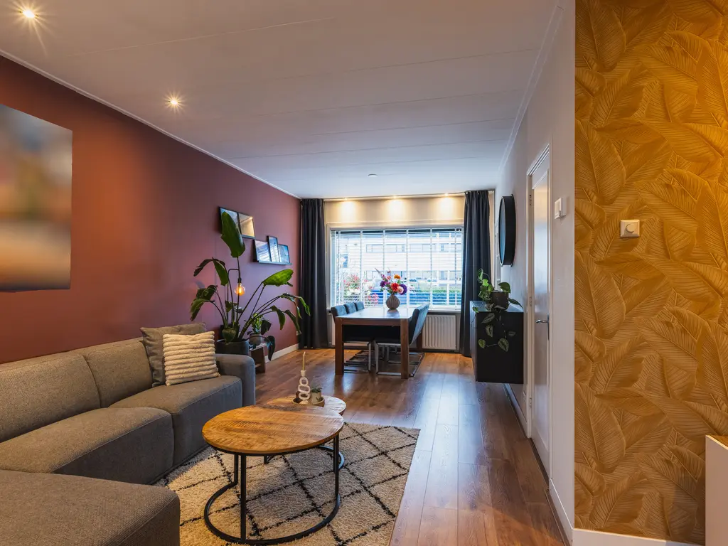 Woutersweg 35, 'S-GRAVENZANDE