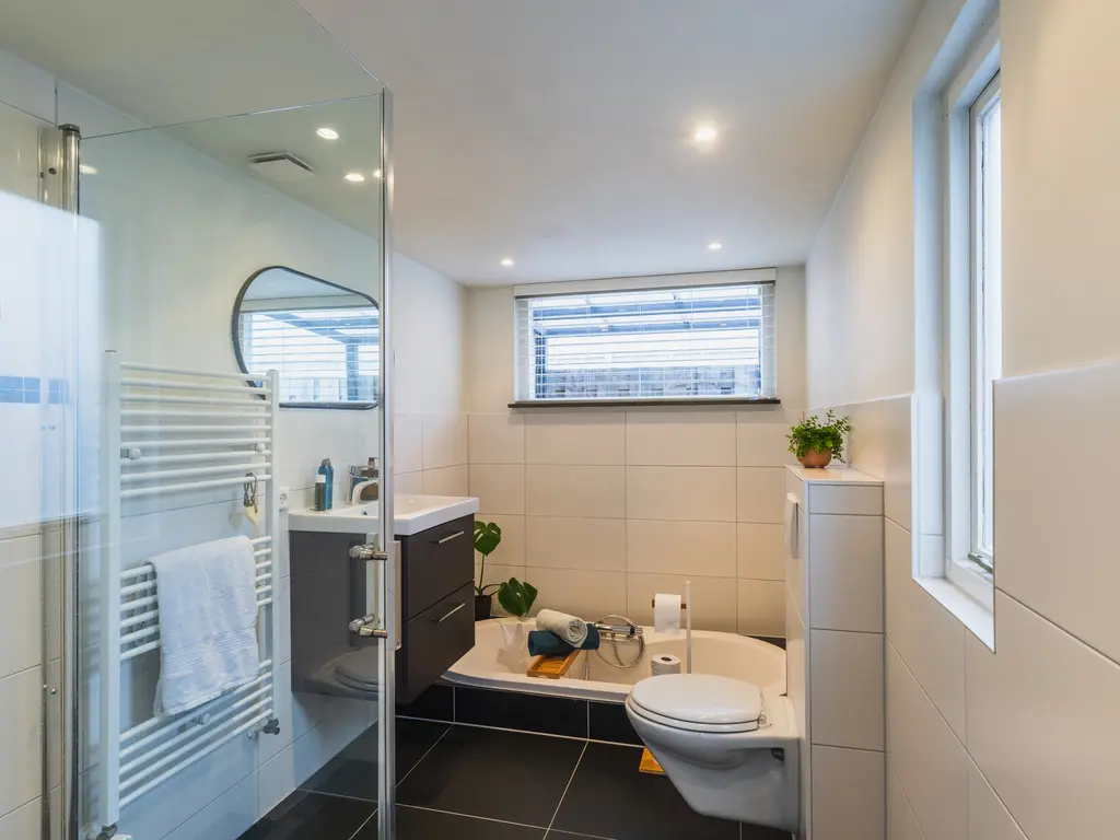 Woutersweg 35, 'S-GRAVENZANDE