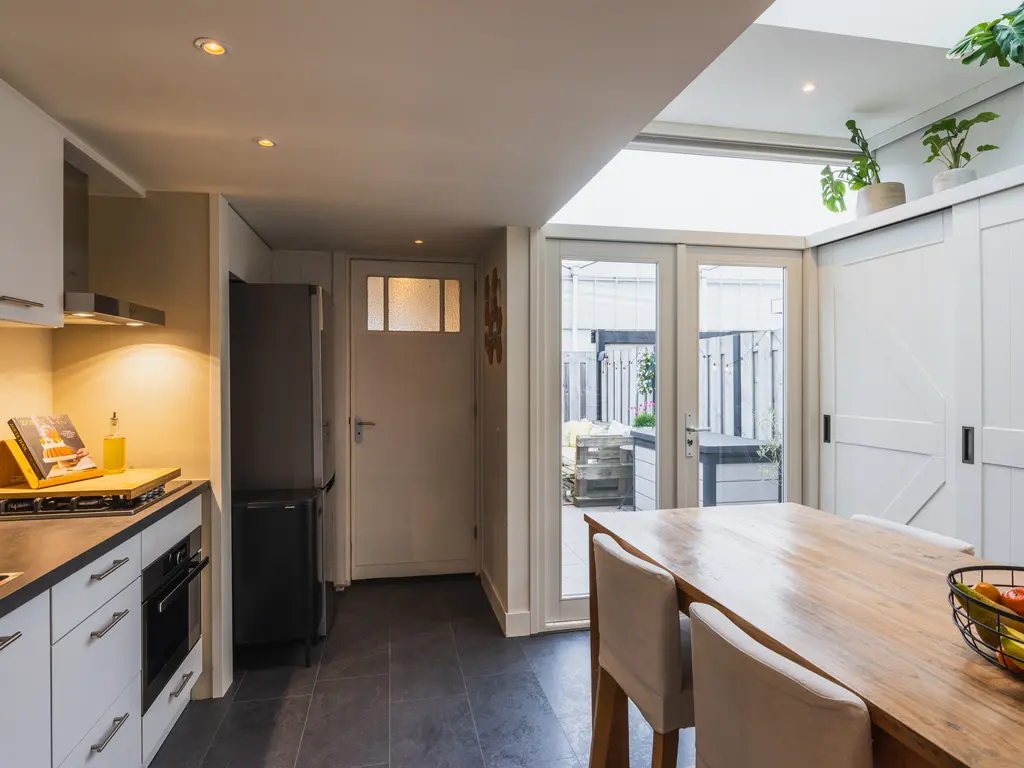 Woutersweg 35, 'S-GRAVENZANDE