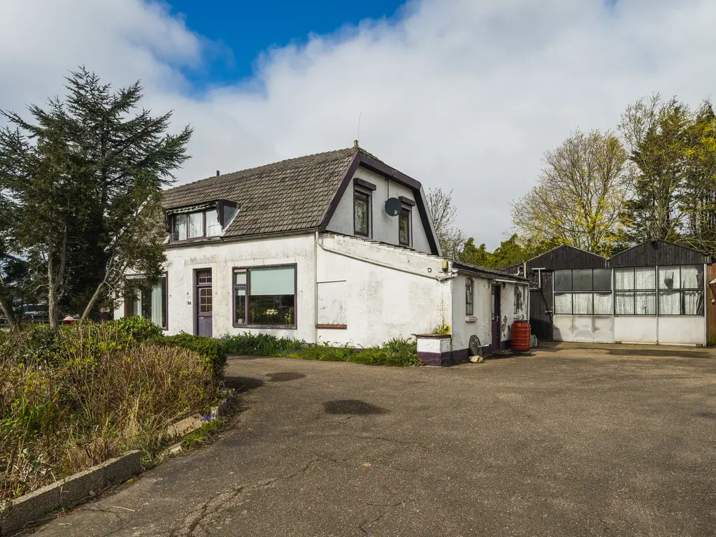 Heenweg 38, 'S-GRAVENZANDE