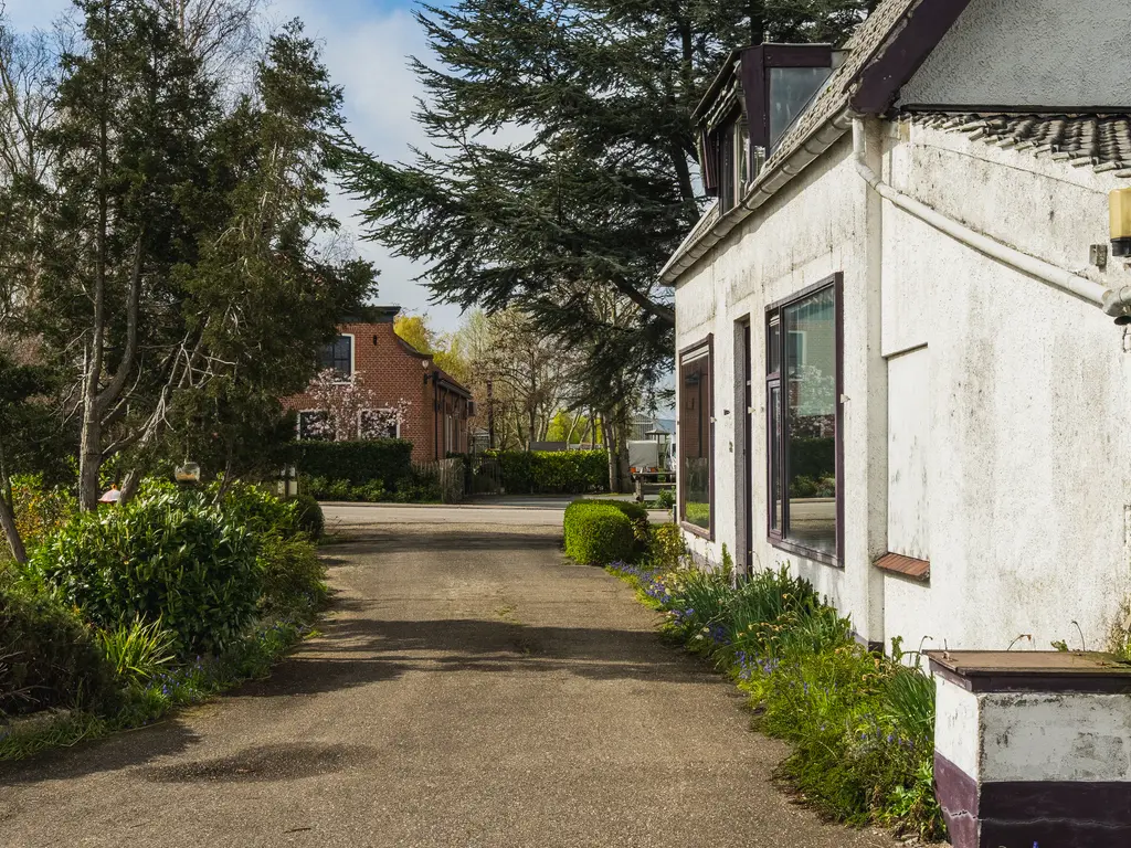 Heenweg 38, 'S-GRAVENZANDE