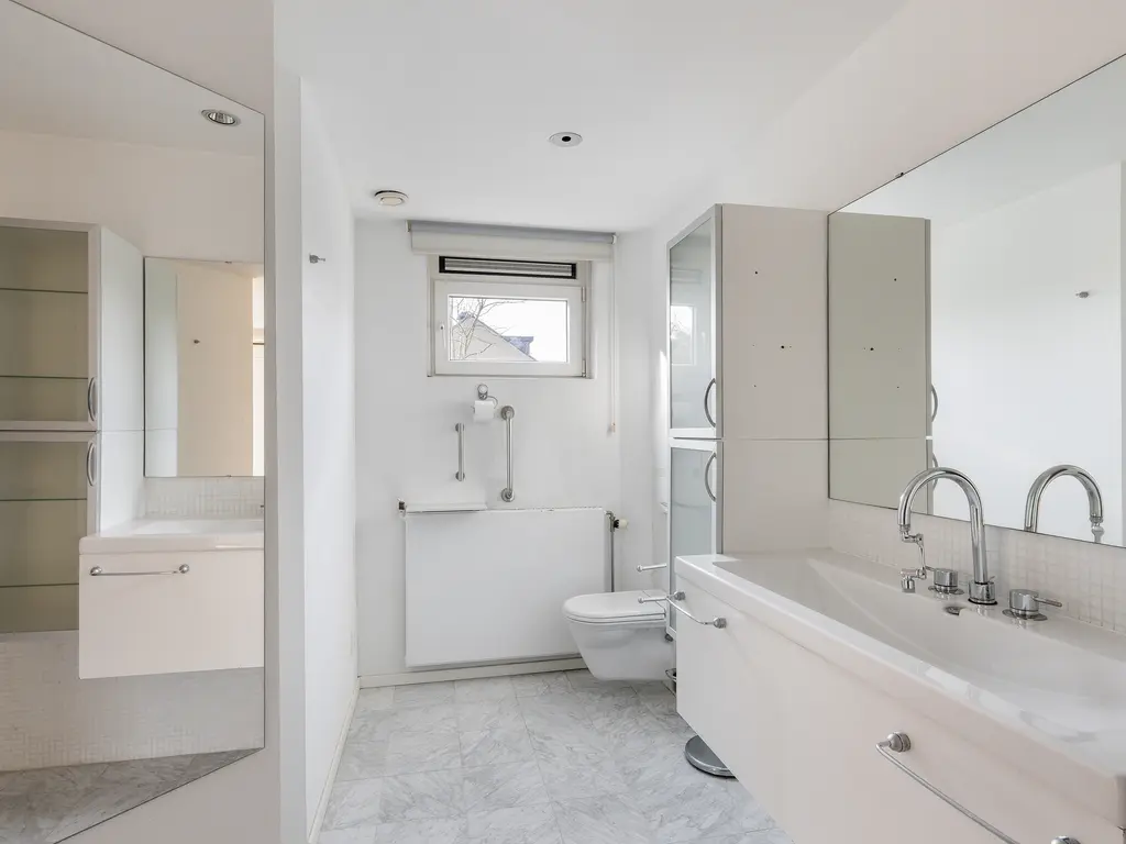 Emmastraat 85, MONSTER