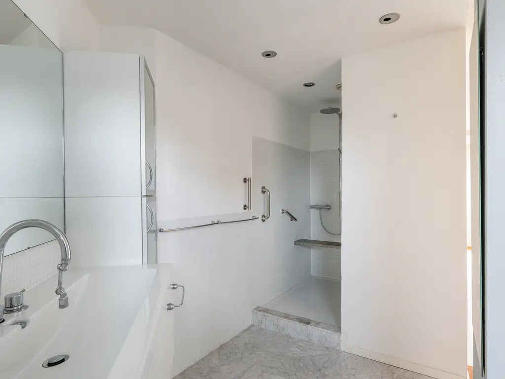 Emmastraat 85, MONSTER