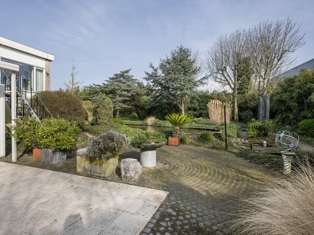 Emmastraat 85, MONSTER