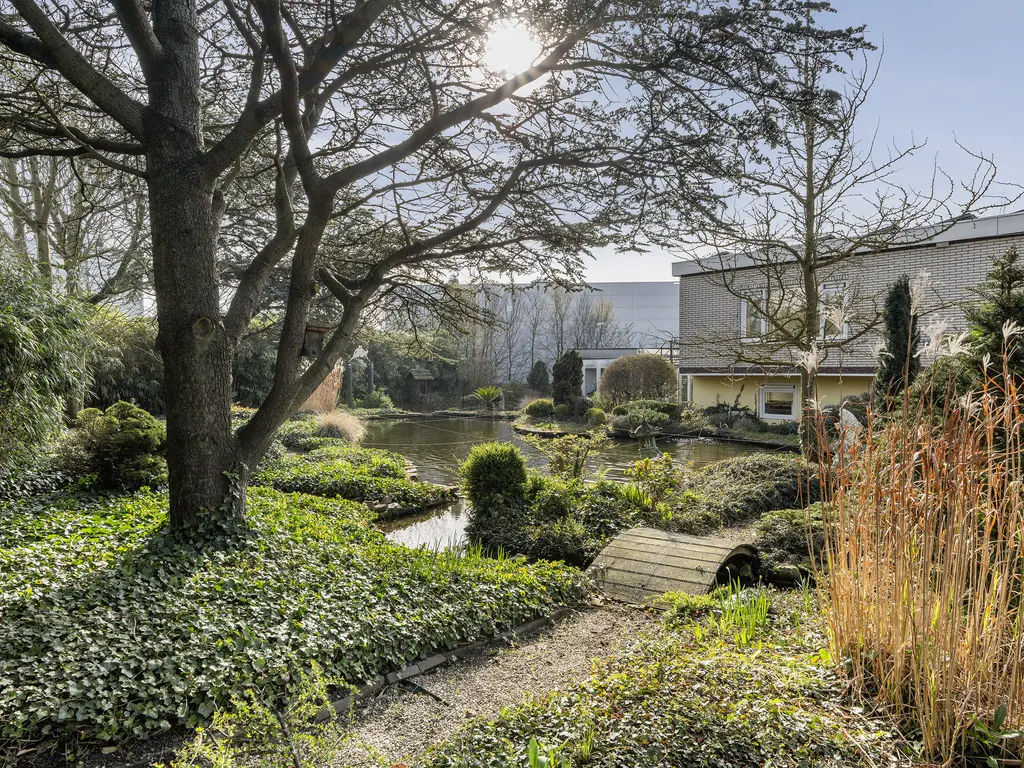 Emmastraat 85, MONSTER