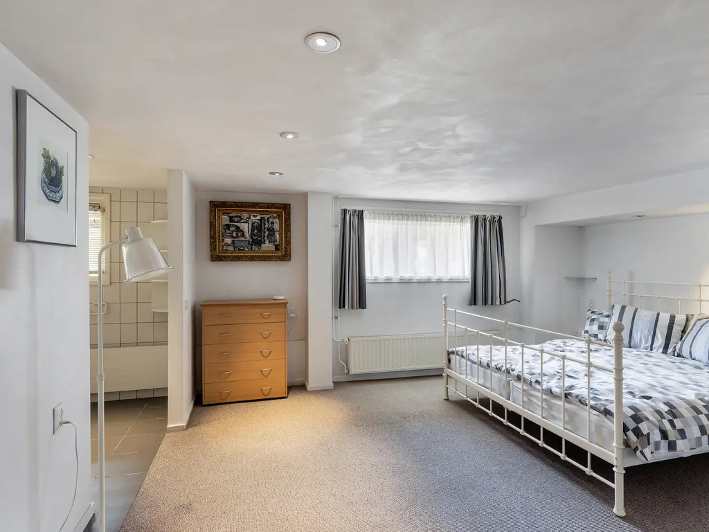 Emmastraat 85, MONSTER