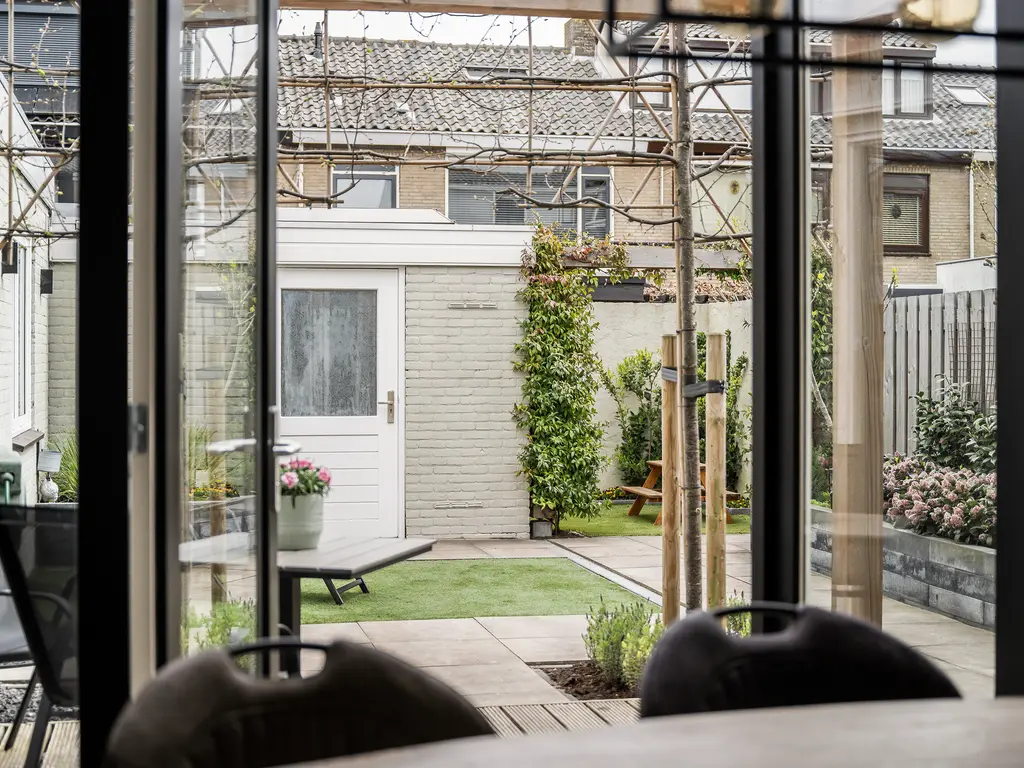 Gerberastraat 13, 'S-GRAVENZANDE