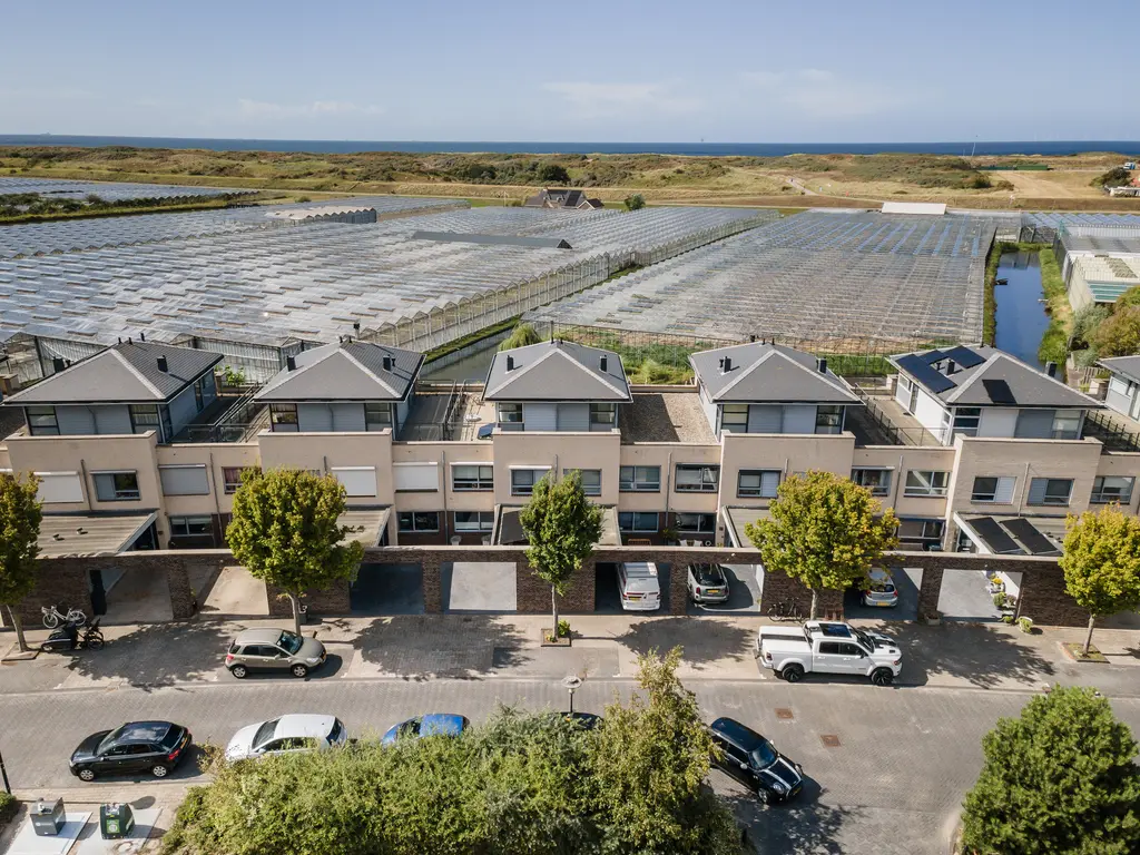 Golfslag 53, MONSTER