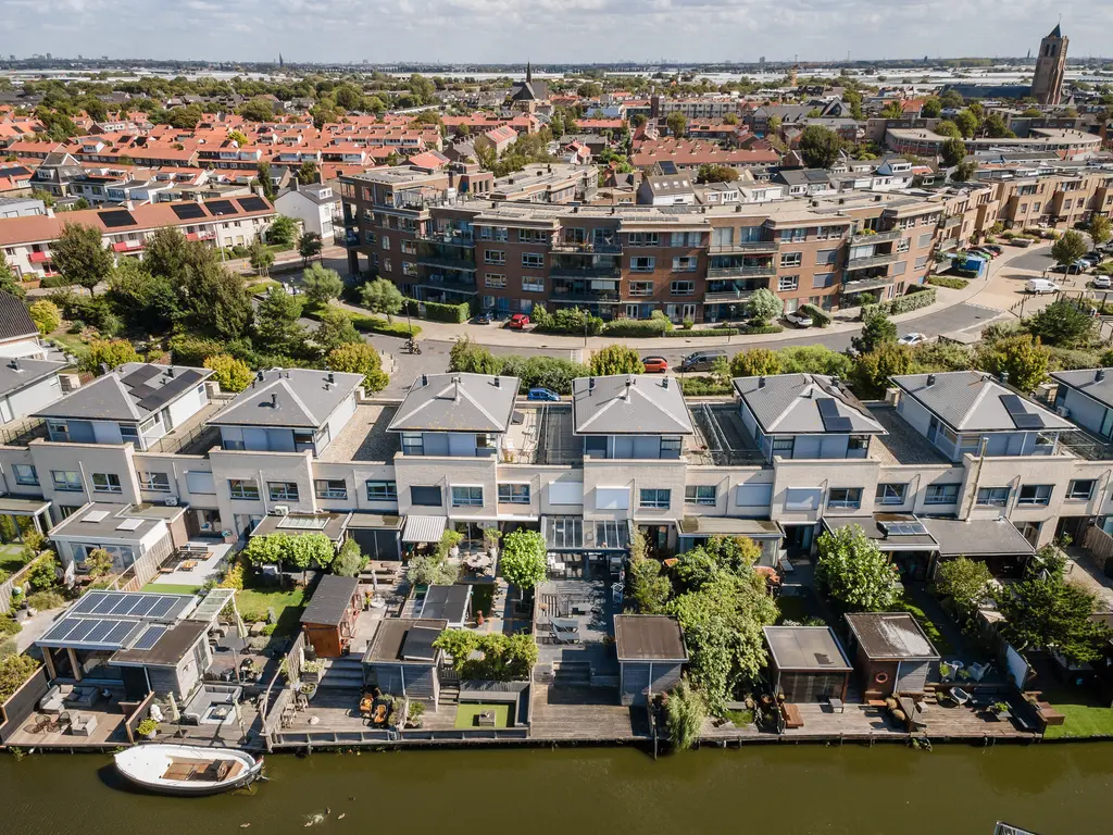 Golfslag 53, MONSTER