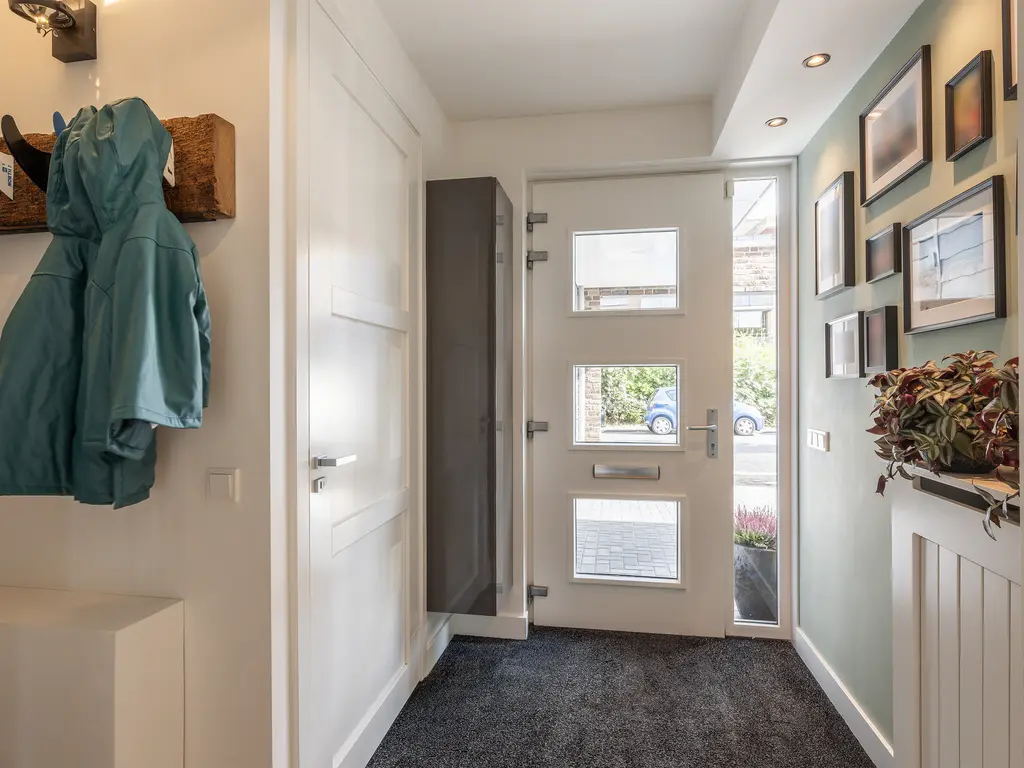 Golfslag 53, MONSTER