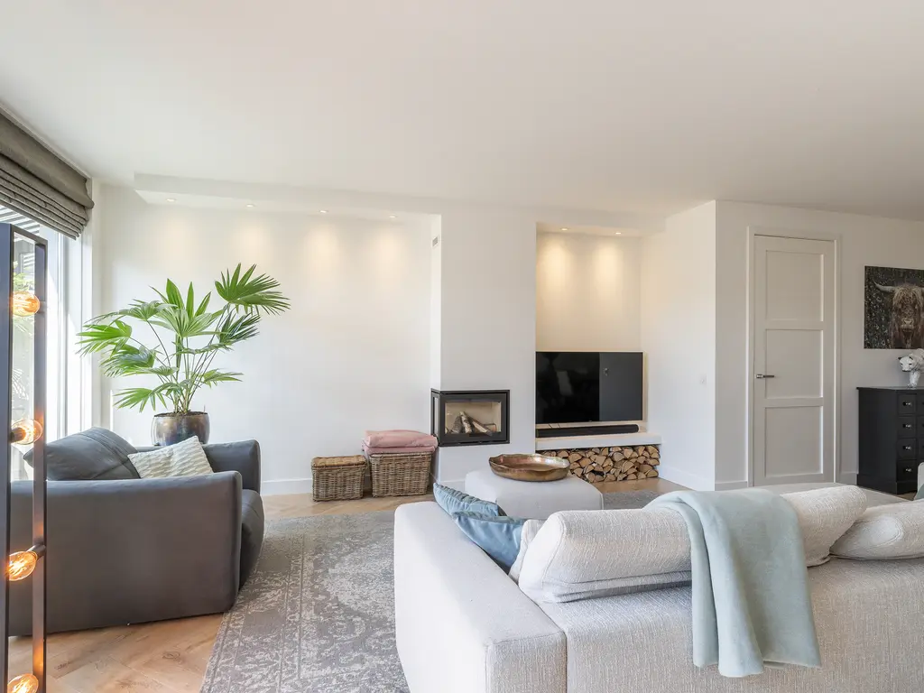 Golfslag 53, MONSTER