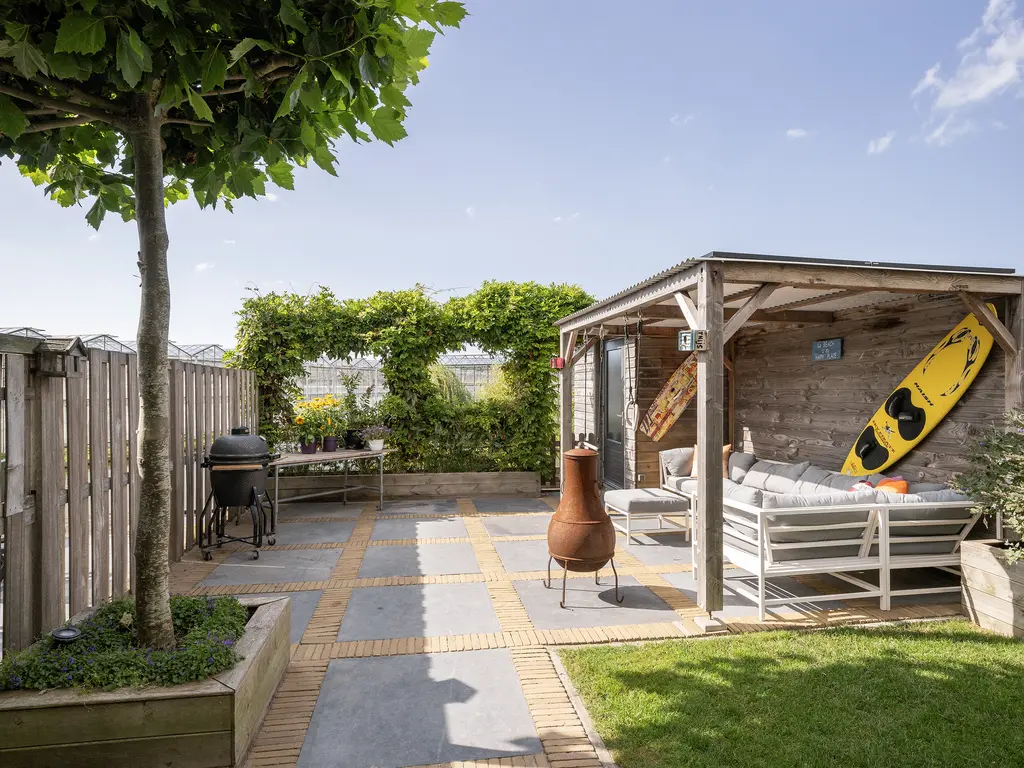 Golfslag 53, MONSTER