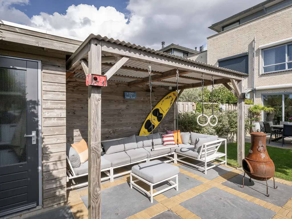 Golfslag 53, MONSTER