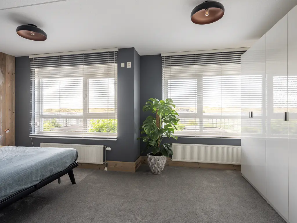 Golfslag 53, MONSTER