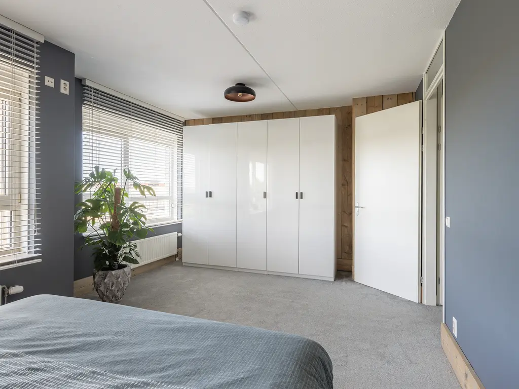 Golfslag 53, MONSTER