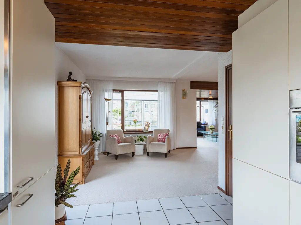 Schout 28, NAALDWIJK