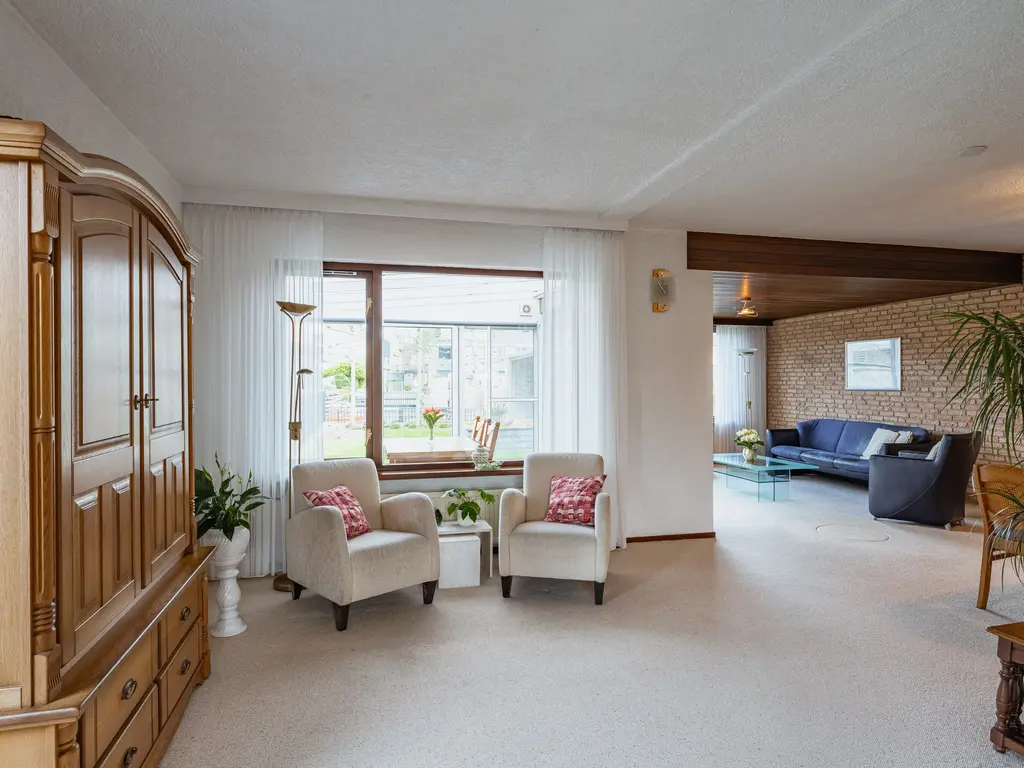 Schout 28, NAALDWIJK