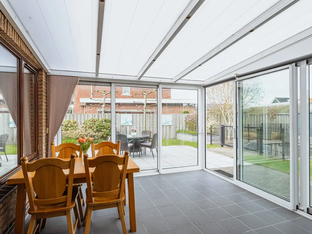 Schout 28, NAALDWIJK