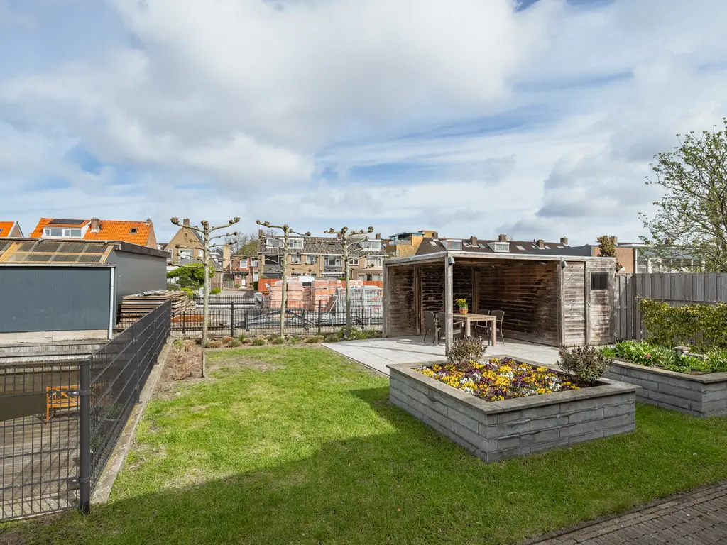 Schout 28, NAALDWIJK