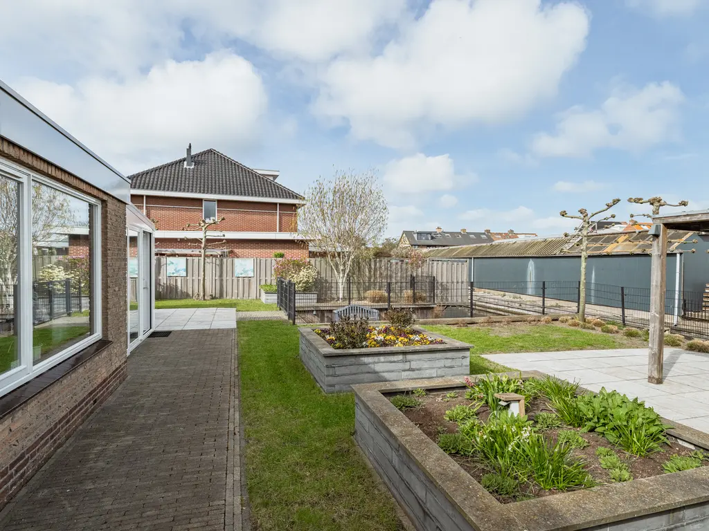 Schout 28, NAALDWIJK