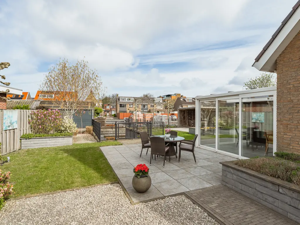 Schout 28, NAALDWIJK