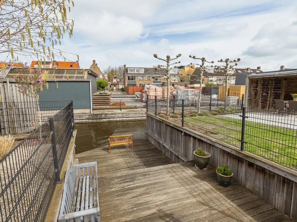 Schout 28, NAALDWIJK