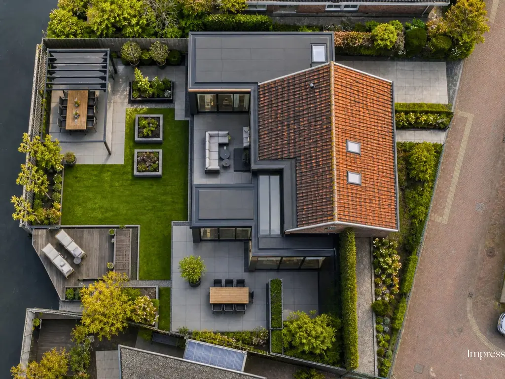 Schout 28, NAALDWIJK