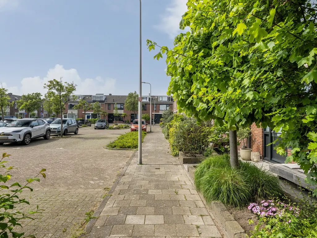 Hazelaarhof 2, 'S-GRAVENZANDE