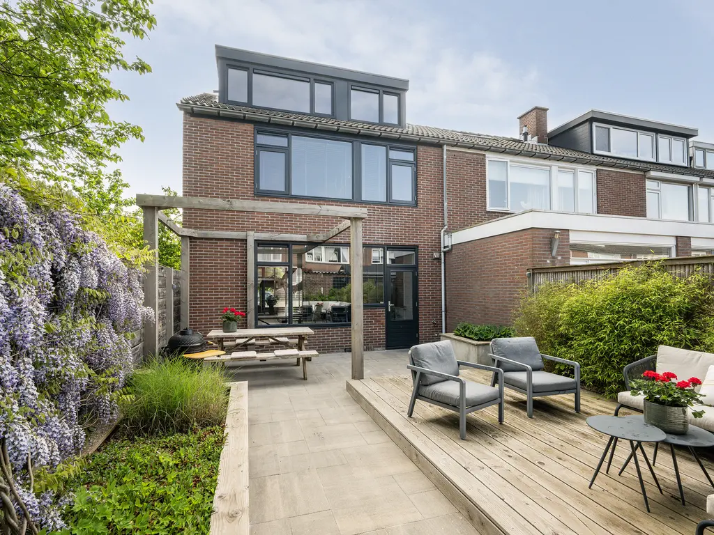 Hazelaarhof 2, 'S-GRAVENZANDE